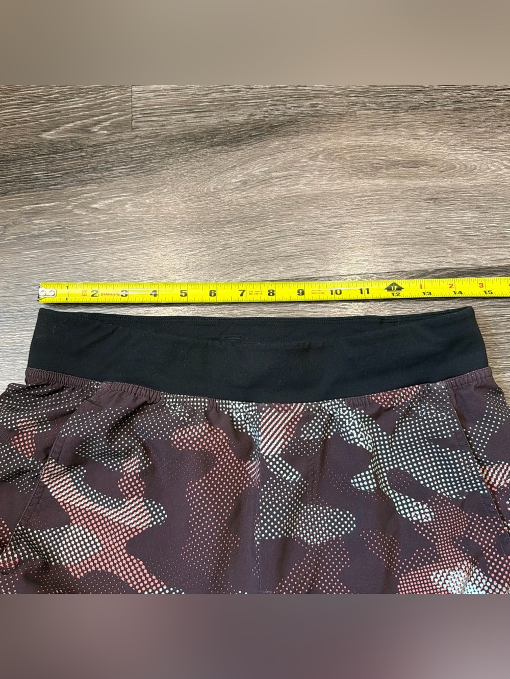 Lululemon Shorts Camo Pockets 11 Inch Inseam Red Men’s Medium - Picture 6 of 7